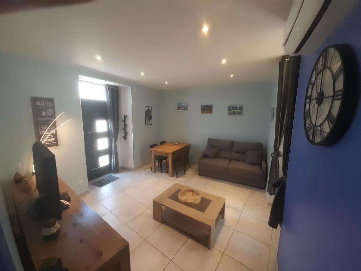Au 70 Apartment Millau Exterior photo